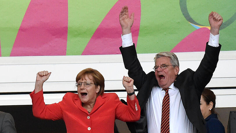 So jubeln wird die Kanzlerin am Samstag höchstens vor dem Fernseher. So jubeln wird die Kanzlerin am Samstag höchstens vor dem Fernseher.