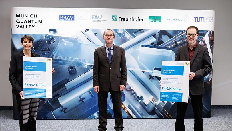 V.l: Claudia Eckert, Hubert Aiwanger und Florian Marquardt.