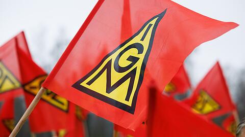 Die IG Metall will den Druck in Berlin erhöhen.