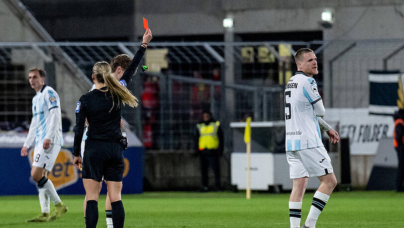 Sah in der zweiten H&auml;lfte die Ampelkarte: Thore Jacobsen.