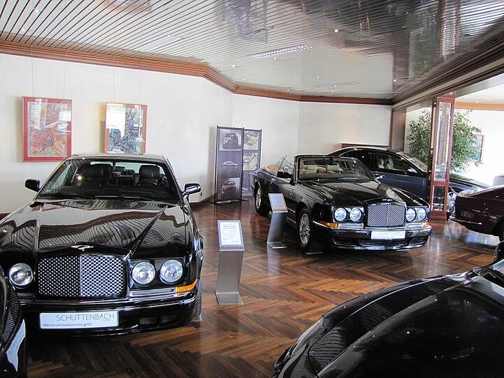 Moderne trifft Klassik: Bentley erstrahlt bei Schuttenbach