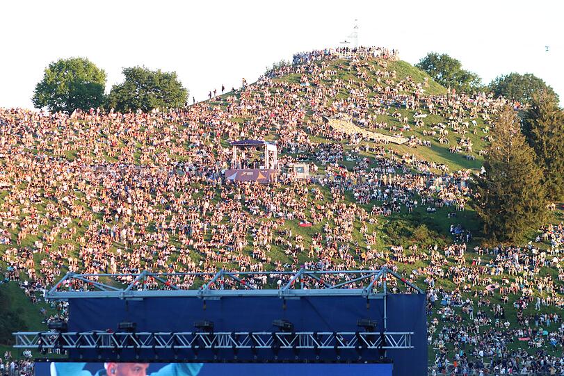 55.000 Besucher strömten bei der Eröffnung der European Championships in den Olympiapark. Klicken Sie sich durch die Bilder.