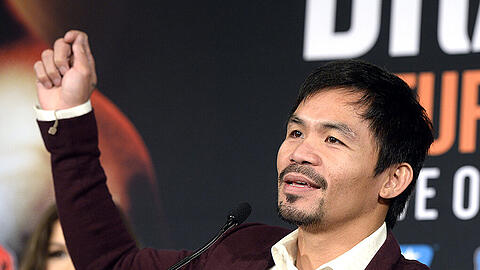 Pacquiao hatte im Mai 2010 die Kongresswahlen in seiner Heimatprovinz Sarangani gewonnen und war damit ins Parlament eingezogen.