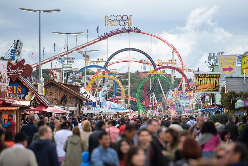 Das Oktoberfest 2017 in München hat begonnen: Die Bilder vom ersten Wiesn-Wochenende.