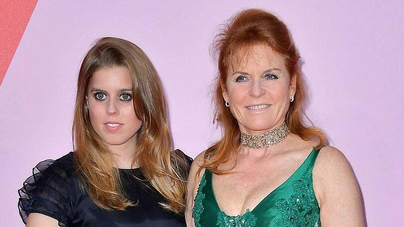 Prinzessin Beatrice und ihre Mutter, Sarah Ferguson, zu Gast bei einem "Fashion For Relief"-Event im Jahr 2017.