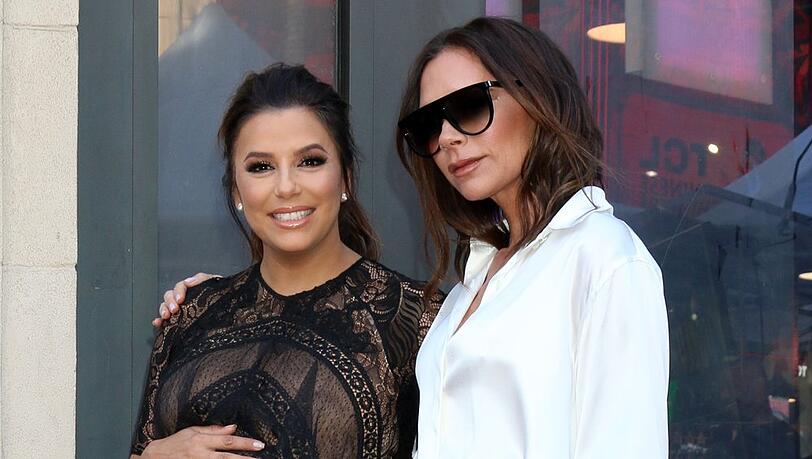 Eva Longoria (l.) und Victoria Beckham bei einem gemeinsamen Auftritt 2018.
