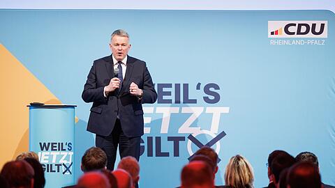 Statt &uuml;ber Einschr&auml;nkungen bei der Teilzeit zu diskutieren, sollte dar&uuml;ber gesprochen werden, wie es attraktiver werden k&ouml;nne, Vollzeit zu arbeiten, findet Schnieder. (Archivbild)