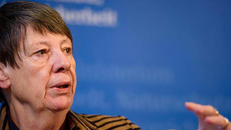 Bundesumweltministerin Barbara Hendricks will EU-Gelder in einen Topf umleiten, mit dem der Bund gezielt nachhaltige Landwirtschaft fördern kann.