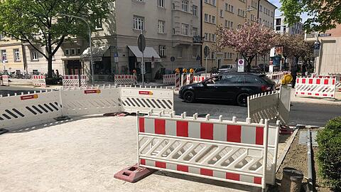 Noch schaut es gar nicht hübsch aus an der Tengstraße. Doch das wird sich ändern, wenn die Arbeiten abgeschlossen sind.