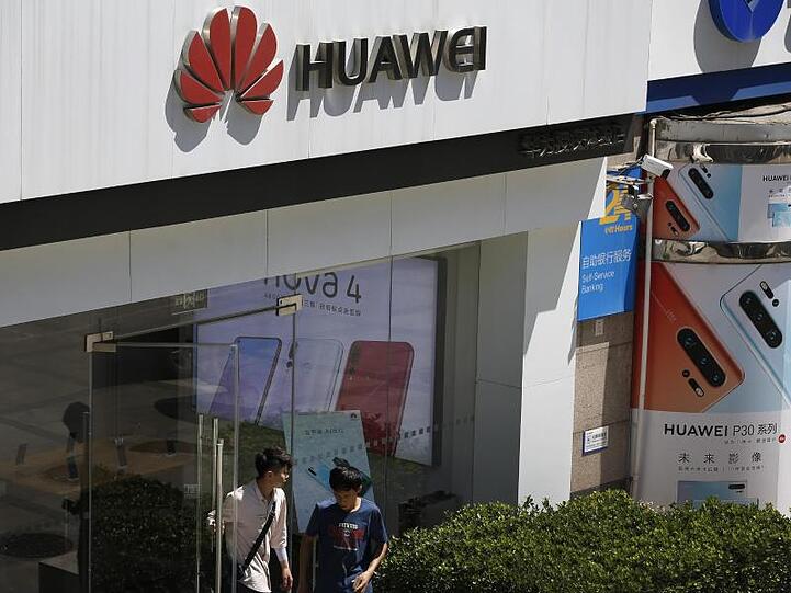 Der Handelskrieg zwischen China und den USA ist eskaliert, seitdem US-Präsident Trump den chinesischen Telekom-Riesen Huawei auf eine "schwarze Liste" gesetzt hatte.