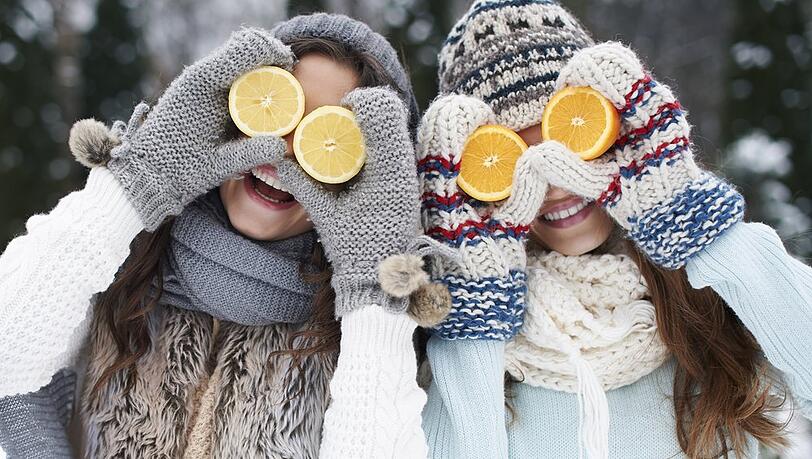 Vitamin C, das etwa in Zitrusfrüchten steckt, stärkt das Immunsystem im Winter.