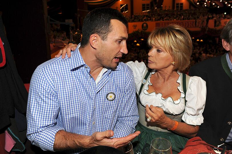 Wladimir Klitschko und Uschi Glas im regen Dialog.