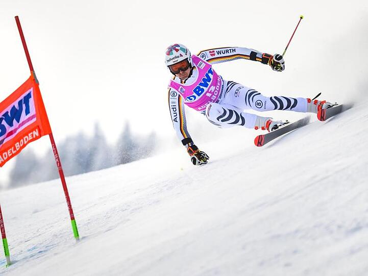 Stefan Luitz beim Riesenslalom in Adelboden in Aktion.