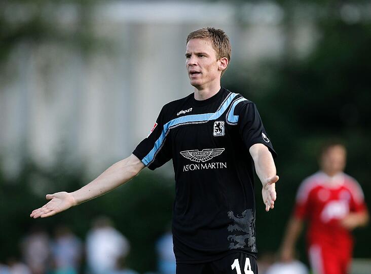 Testspiel gegen den TSV Kottern: Die Löwen gewinnen mit 7:0. Tore für den Zweitligisten erzielten Benjamin Lauth (3), Markus Ziereis (2), Liridon Vocaj und Basti Maier.