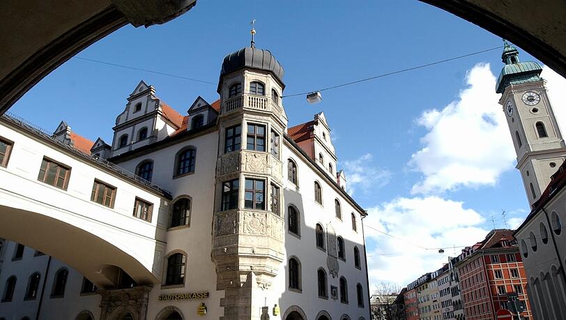 Die Zentrale der Stadtsparkasse München Im Tal. Die Zentrale der Stadtsparkasse München Im Tal.
