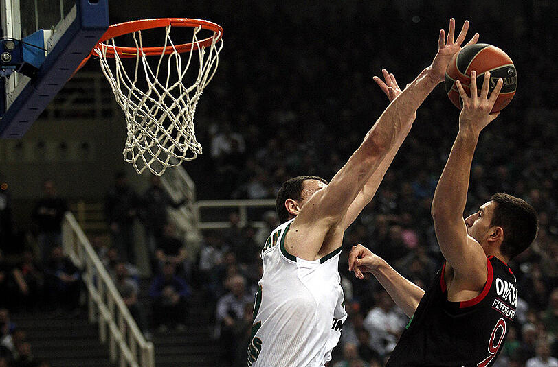 Loukas Mavrokefalidis und Panathinaikos Athens konnten Bayerns Vasilije Micic und Kollegen zu oft stoppen.