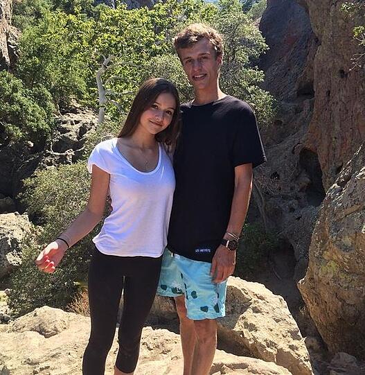 Conrad Hilton feiert viel und gerne