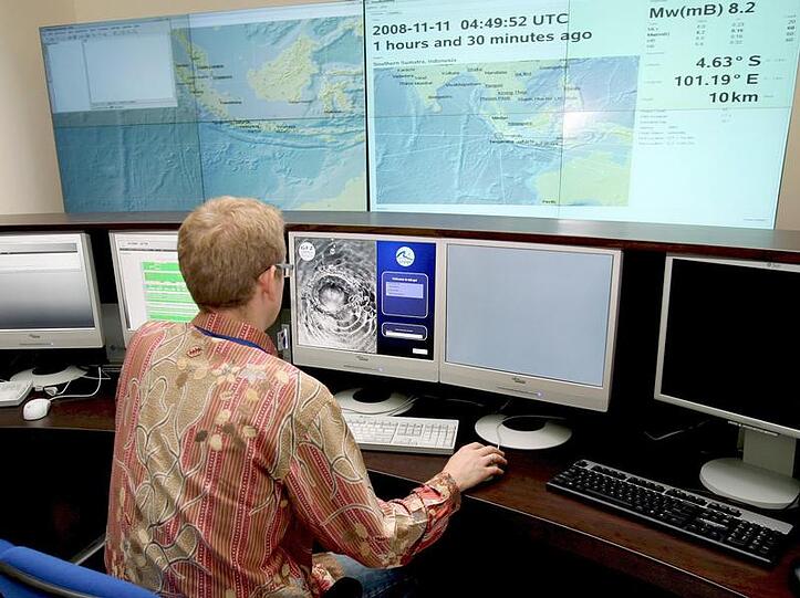 In Indonesien ist ein deutsches Tsunami-Frühwarnsystem in Betrieb. Nach einem schweren Beben wurde jetzt eine Tsunami-Warnung ausgesprochen.