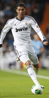 Cristiano Ronaldo: Er schoss 69 Tore im Jahr 2013, wurde Torschützenkönig in der Champions League. Einen Titel holte der Portugiese mit Real Madrid aber nicht.