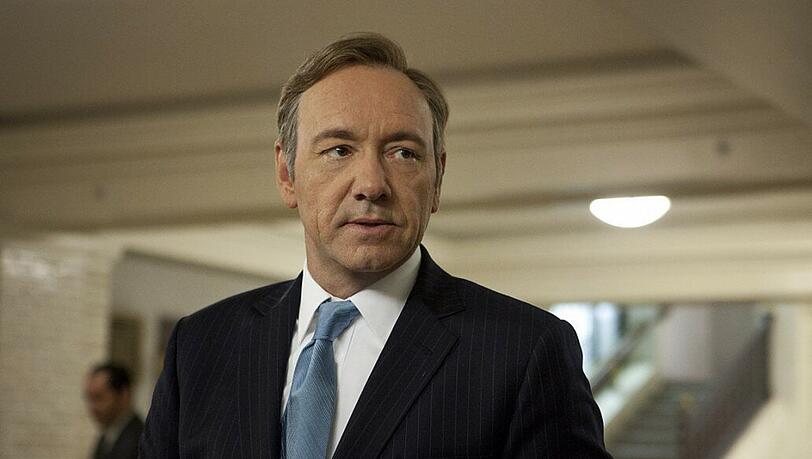 Eine seiner bekanntesten Rollen: Kevin Spacey als Frank Underwood in der Serie "House of Cards". Ob die finale sechste Staffel realisiert wird, steht derzeit in den Sternen.