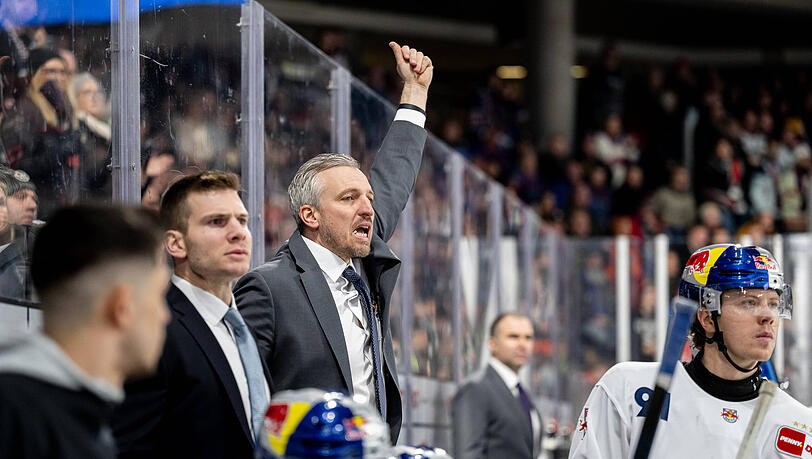 Kann mit der bisherigen Ausbeute beim EHC Red Bull München nicht zufrieden sein: Coach Max Kaltenhauser.