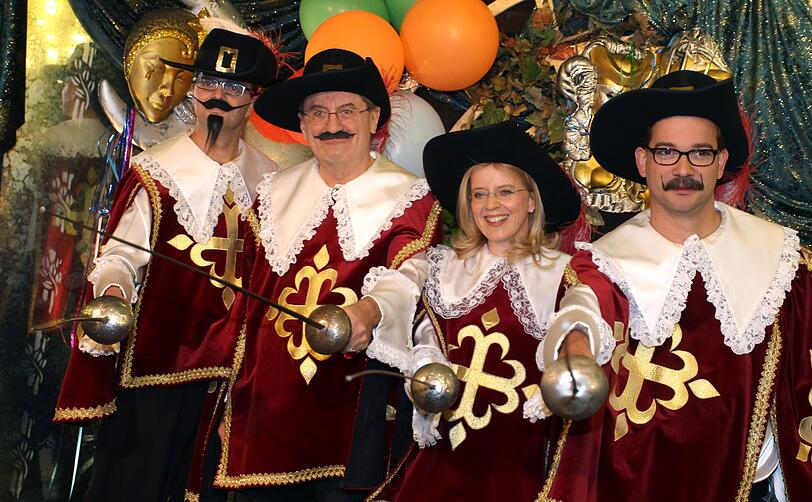 Die vier Musketiere der SPD: Der Vorsitzende der bayerischen SPD-Landtagsfraktion Markus Rinderspacher, Münchens Oberbürgermeister Christian Ude (SPD), Landtagsabgeordnete Natascha Kohnen (SPD) und der Vorsitzende der Bayern-SPD Florian Pronold (v.l.)