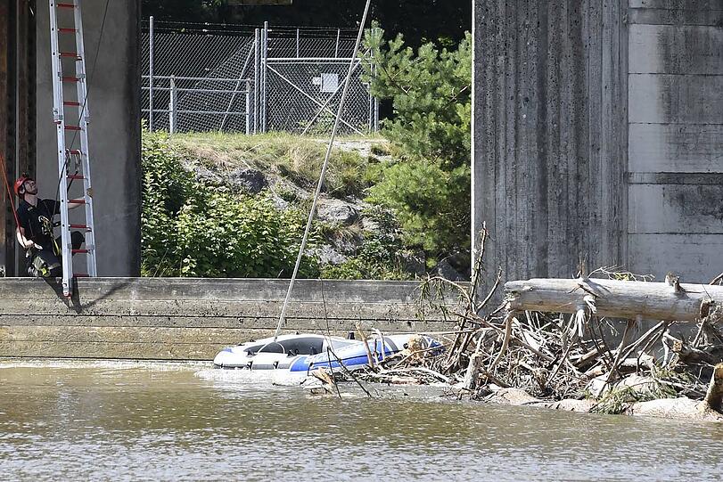Auch das Boot wurde geborgen.