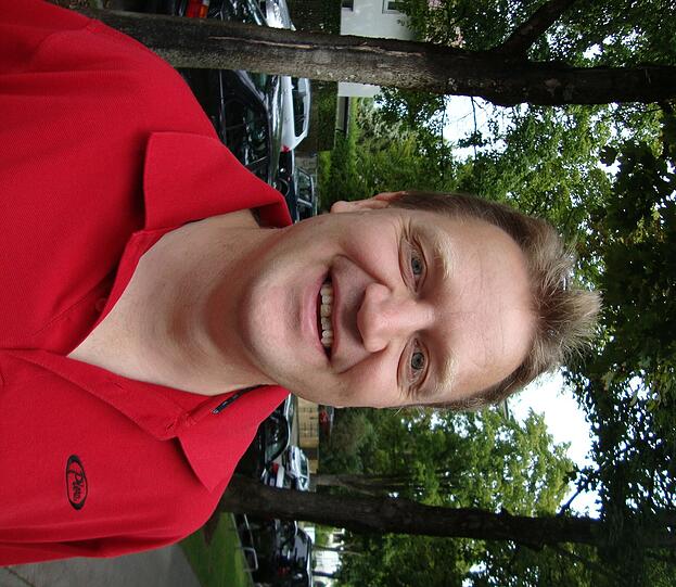 Arnd Marquardt (44) aus Karnwestheim:"Martínez ist auf jedenfall eine Verstärkung für den FC Bayern und für den jetztigen Kader.Die Verantworlichen haben sich ja weit aus dem Fenster gelehnt mit der Verpflichtung, man wird sehen ob er sein Geld wert ist. Gustavo und Tymoshchuk werden es schwer haben."