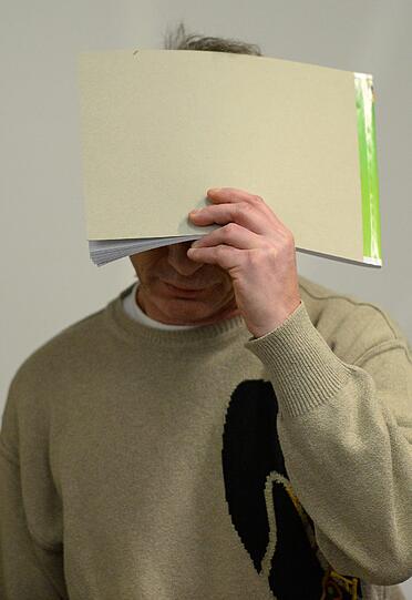 Der mutmaßliche Erpresser hat im Mai dieses Jahres einen mit "Mister X" unterzeichneten Drohbrief an Uli Hoeneß geschrieben und darin 215 000 Euro gefordert.