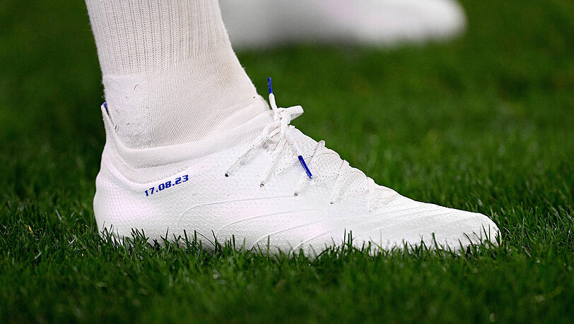 Was hat das Datum auf dem Schuh von Harry Kane zu bedeuten? Was hat das Datum auf dem Schuh von Harry Kane zu bedeuten?