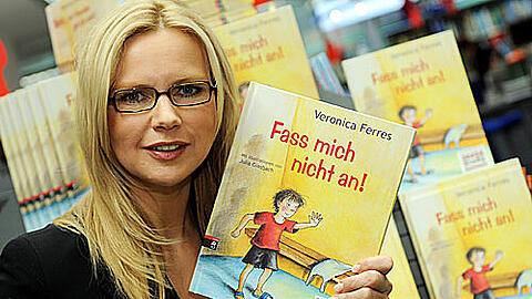 Engagiert: Veronica Ferres im Hugendubel.
