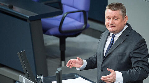 Gesundheitsminister Hermann Gröhe hat seinen Gesetzentwurf zur Pflegereform vorgelegt.