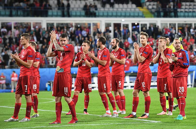 Die tschechische Nationalmannschaft nach dem letzten Gruppenspiel bei der EM in Frankreich gegen die Türkei.