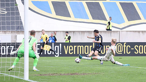 Der TSV 1860 und der 1. FC Saarbr&uuml;cken teilen sich die Punkte.