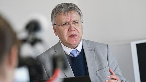 Berlins Landeswahlleiter Stephan Br&ouml;chler hat &uuml;ber eine Neuausz&auml;hlung der Stimmen in einem Wahlkreis in Berlin-Spandau informiert. (Archivbild)