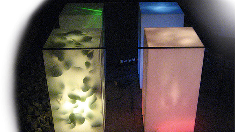 Tischobjekt (Elektronik / Lautsprecher &ndash; 4 Teile), 2005 Walter Giers