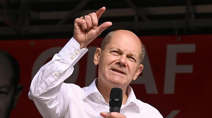 SPD-Kanzlerkandidat Olaf Scholz will das Kabinett paritätisch besetzen - und das Bundestagspräsidenten-Amt?.