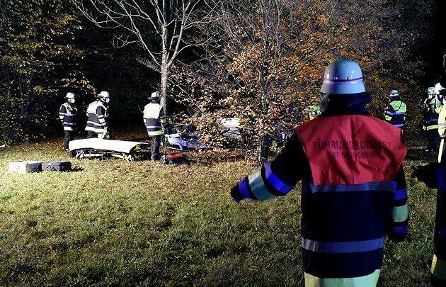 Bei dem Unfall überschlug sich das Auto mehrfach.