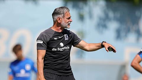 Marionette? "Dann wäre ich nicht mehr da", sagt Löwen-Trainer Maurizio Jacobacci.