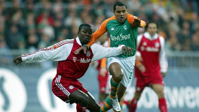 Sammy Kuffour 2003 im Heimtrikot der Bayern. Sammy Kuffour 2003 im Heimtrikot der Bayern.