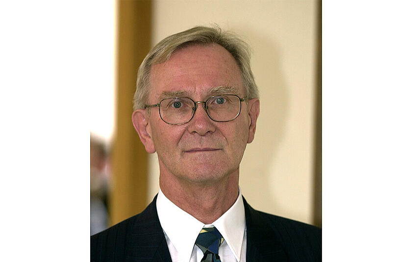 Professor Dr. Hubert Markl, Zoologe, ehemaliger Präsident der Max-Planck-Gesellschaft, aufgenommen am 10.07.2002 in der Münchner Residenz.