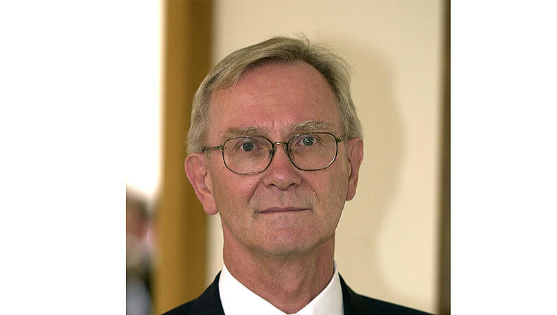 Professor Dr. Hubert Markl, Zoologe, ehemaliger Präsident der Max-Planck-Gesellschaft, aufgenommen am 10.07.2002 in der Münchner Residenz. Professor Dr. Hubert Markl, Zoologe, ehemaliger Präsident der Max-Planck-Gesellschaft, aufgenommen am 10.07.2002 in der Münchner Residenz.