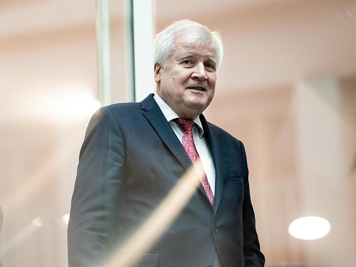 Horst Seehofer möchte eine europäische und keine nationale Lösung.