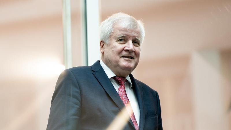 Horst Seehofer möchte eine europäische und keine nationale Lösung. Horst Seehofer möchte eine europäische und keine nationale Lösung.