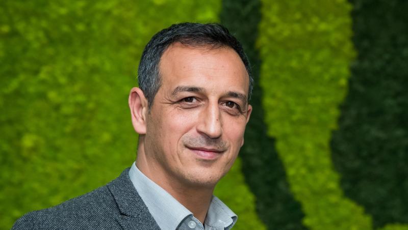 Sportdirektor des Fußball-Zweitligisten SpVgg Greuther Fürth, Rachid Azzouzi. Foto: Daniel Karmann/dpa/Archivbild Sportdirektor des Fußball-Zweitligisten SpVgg Greuther Fürth, Rachid Azzouzi. Foto: Daniel Karmann/dpa/Archivbild