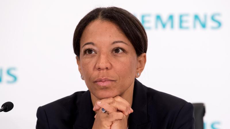 Janina Kugel, Vorstandsmitglied und Leiterin des Personalwesens der Siemens AG, während einer Pressekonferenz. Foto: Sven Hoppe/Archiv Janina Kugel, Vorstandsmitglied und Leiterin des Personalwesens der Siemens AG, während einer Pressekonferenz. Foto: Sven Hoppe/Archiv