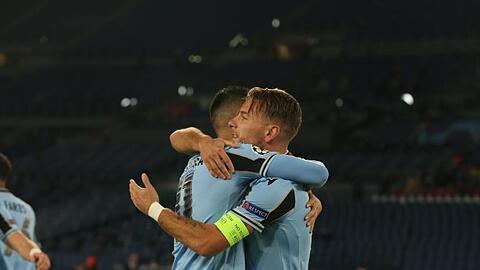 Ausgerechnet der Ex-Dortmunder Ciro Immobile (r) schoss gegen den BVB Lazios erstes Tor.