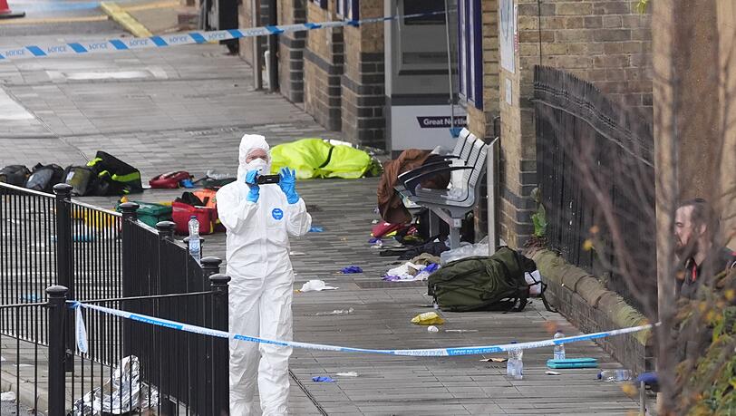 Am Bahnhof der Stadt Huntingdon dauern die Ermittlungen an. Am Bahnhof der Stadt Huntingdon dauern die Ermittlungen an.