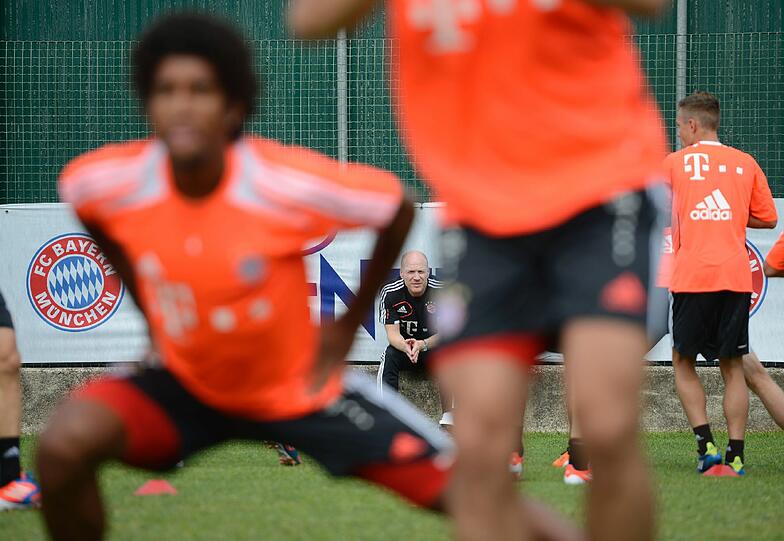 Standards stehen am fünften Tag auf dem Plan: Der FC Bayern trainiert Ecken und Freistöße.