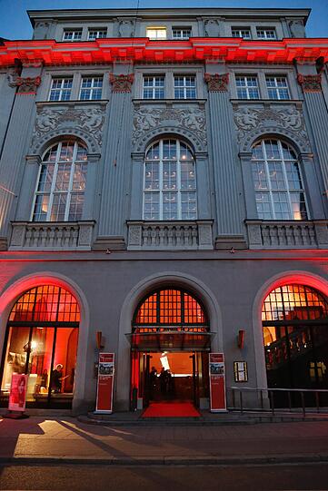 Der Blick auf das Rilano No.6 Lenbach Palais in München. Am 21.03.2014 fand dort die AMREF Charity Gala "Come fly with us" zugunsten 50 Jahre AMREF FLYING DOCTORS statt.